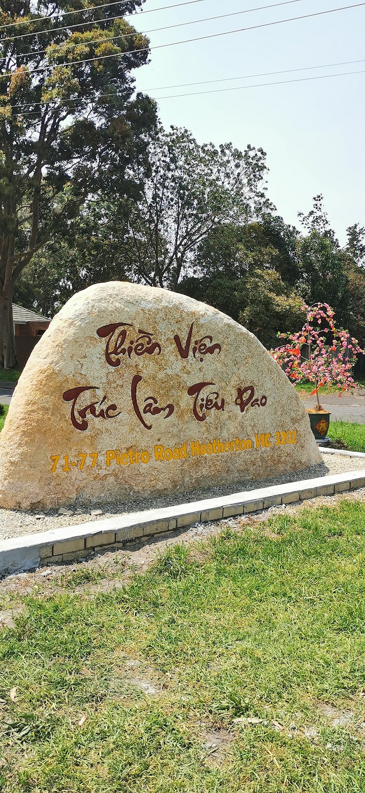 Thien Vien Truc Lam Tieu Dao - Zen Buddhist Monastery | 71-77 Pietro Rd, Heatherton VIC 3202, Australia | Phone: 0421 366 795