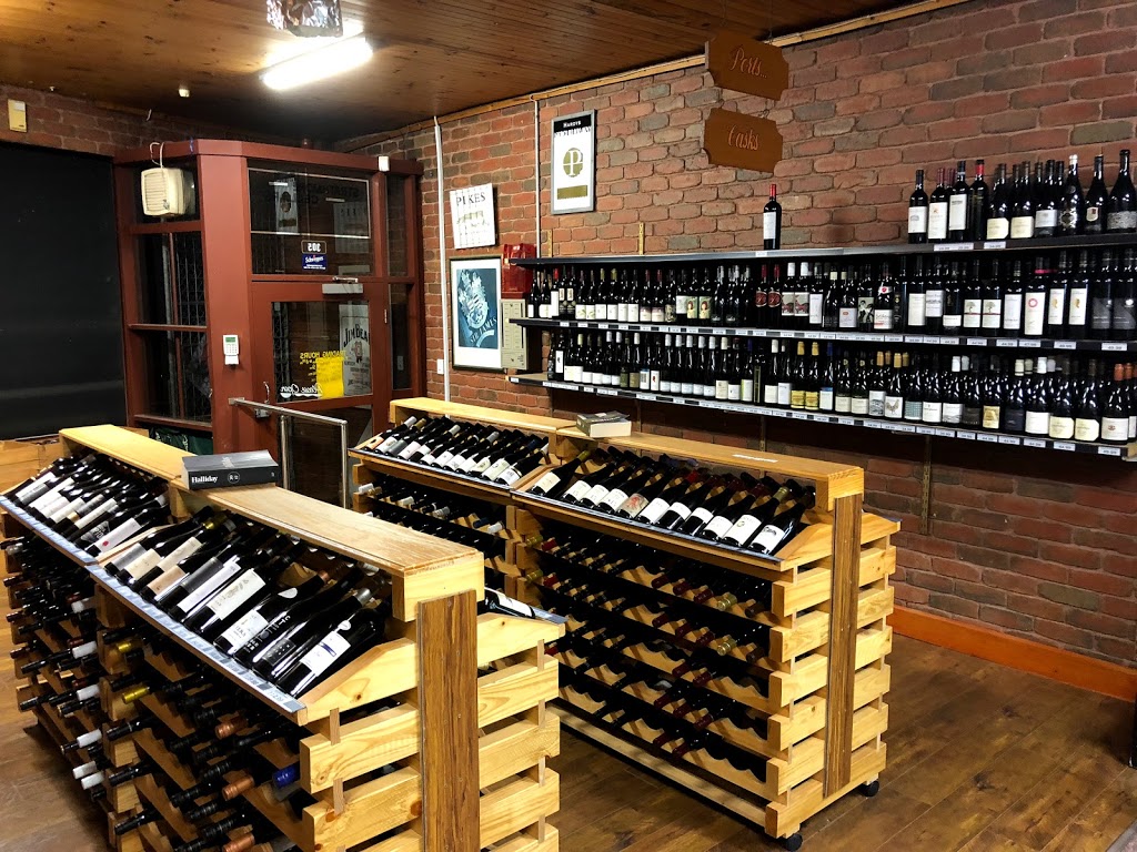 Strathmore Cellars | 305 Napier St, Strathmore VIC 3041, Australia | Phone: (03) 9379 3353