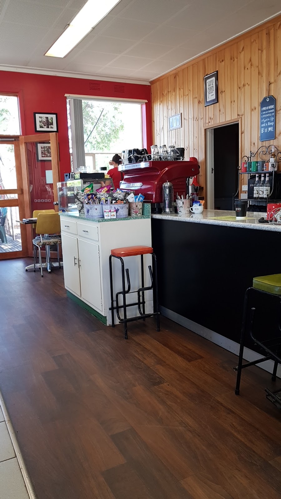 The Coffee Bank | 36 Kelly St, Pyramid Hill VIC 3575, Australia | Phone: (03) 5455 7006