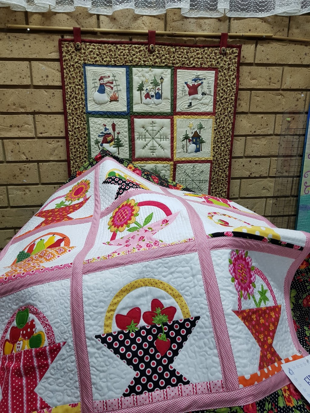 Sew Bright Alpine Quilting | home goods store | 4 Ireland St, Bright VIC 3741, Australia | 0357555118 OR +61 3 5755 5118