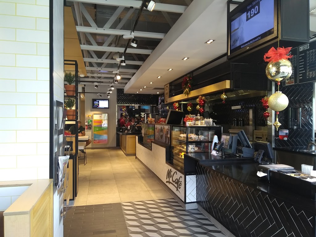 McDonalds Bligh Park | cafe | Cnr George Street &, Blacktown Rd, South Windsor NSW 2756, Australia | 0245820627 OR +61 2 4582 0627