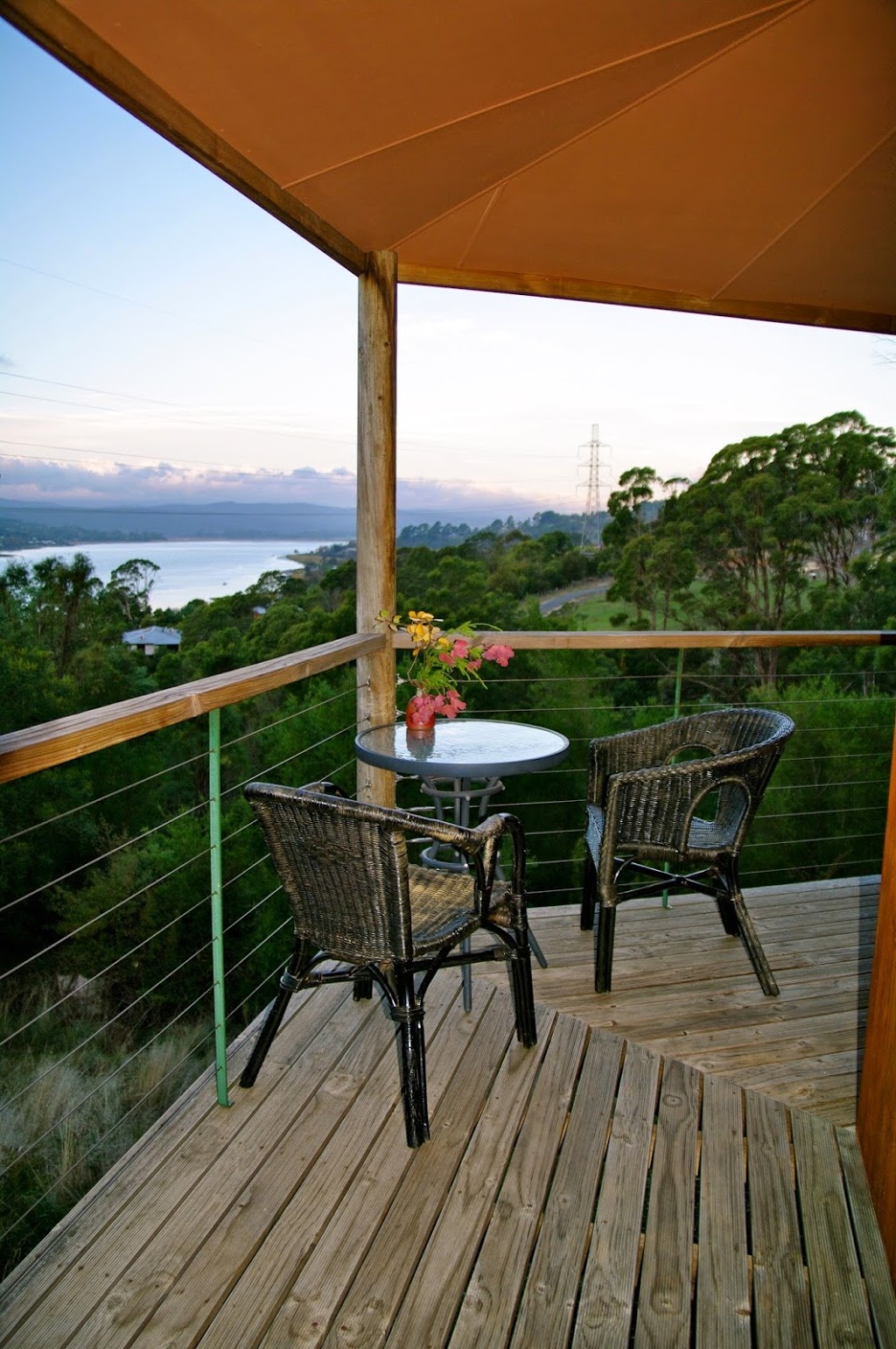 Viewenmore villa | lodging | 321 Rosevears Dr, Rosevears TAS 7277, Australia | 0428914059 OR +61 428 914 059