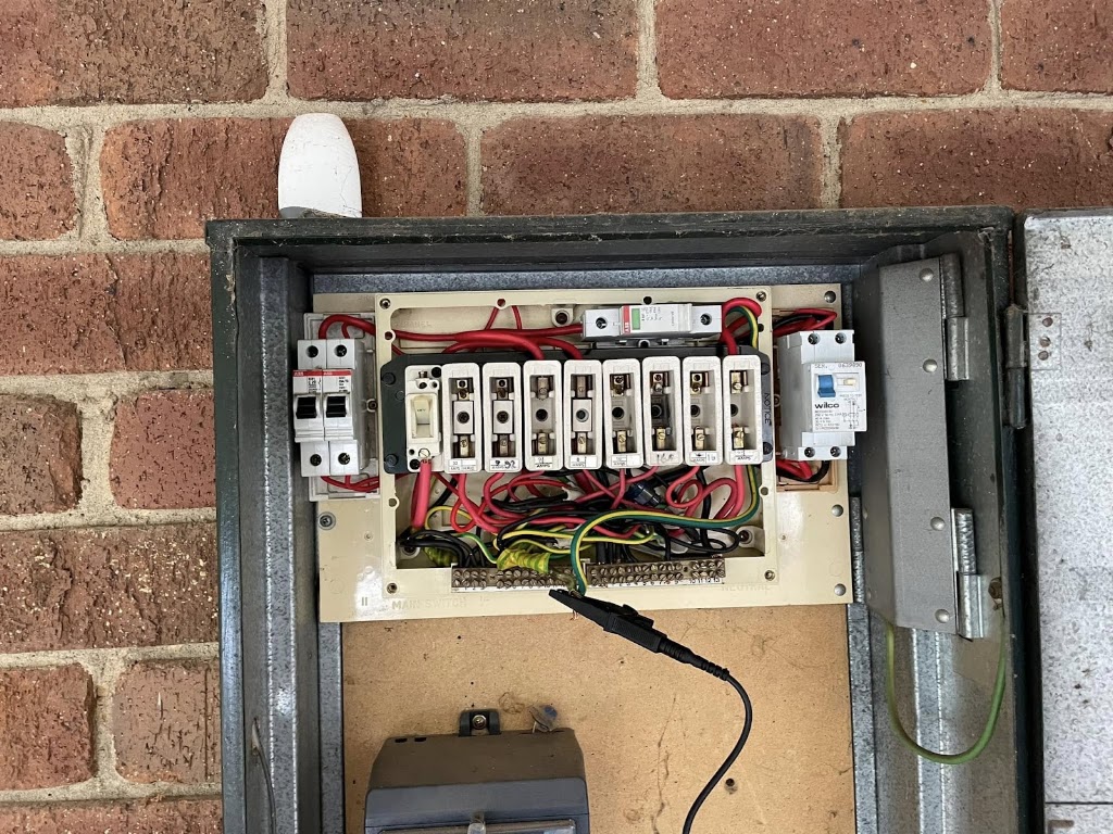 Blackhill Electrical | 5 Caroline St, Selby VIC 3159, Australia | Phone: 0433 502 394