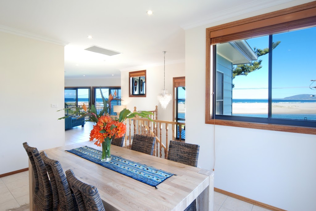 Allure Beach House | lodging | 33 Burke Parade, Gerroa NSW 2534, Australia | 0282133510 OR +61 2 8213 3510