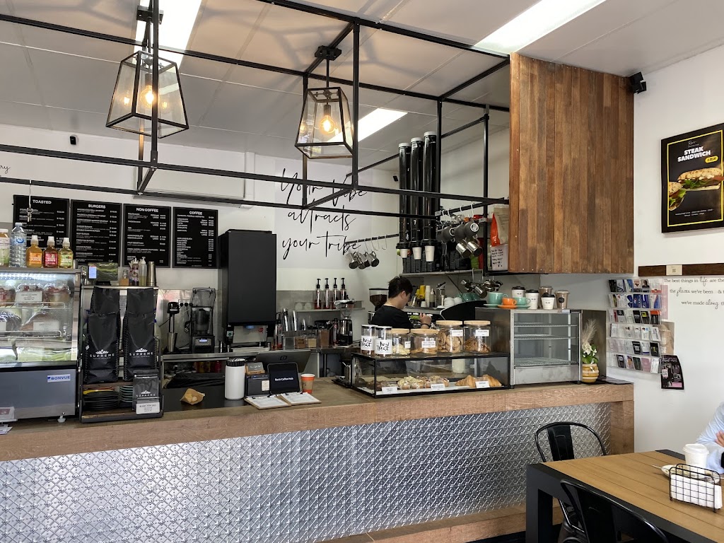 Rev’e Coffee Hub | Kimberley Plaza, 373 Chatswood Rd, Shailer Park QLD 4128, Australia | Phone: 0400 000 000