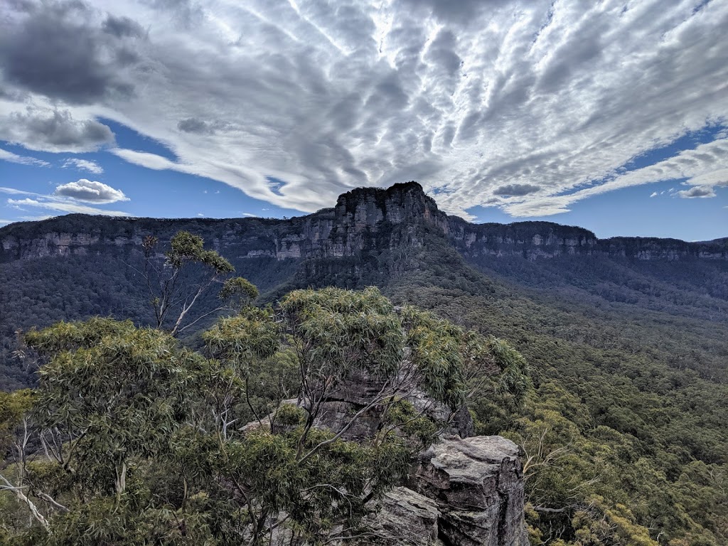 Ruined Castle walking track | tourist attraction | Golden Stairs, Blue Mountains National Park NSW 2787, Australia | 0247878877 OR +61 2 4787 8877