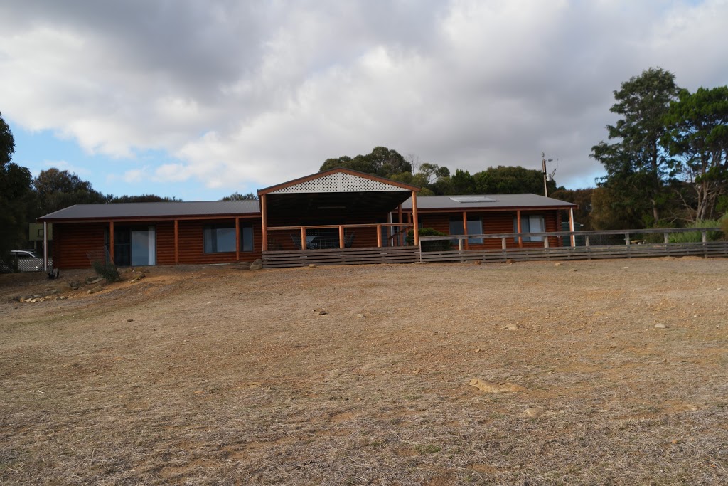 Lathami Lodge | lodging | 1634 Stokes Bay Rd, Stokes Bay SA 5223, Australia | 0409769779 OR +61 409 769 779