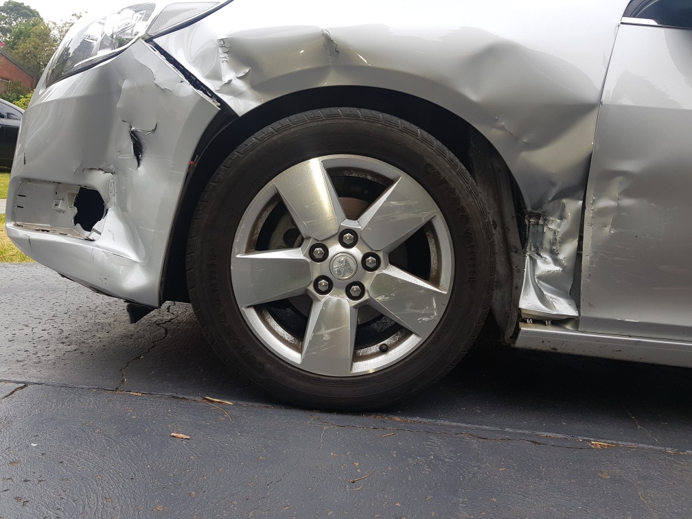 LH Motor Body | 12 McGlone St, Mitcham VIC 3132, Australia | Phone: (03) 9873 0044