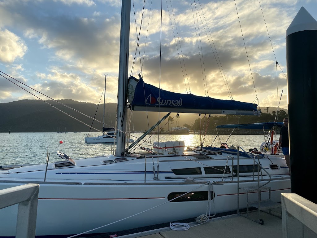 Whitsunday Rent A Yacht | 6 Bay Terrace, Shute Harbour QLD 4802, Australia | Phone: (07) 4946 9232