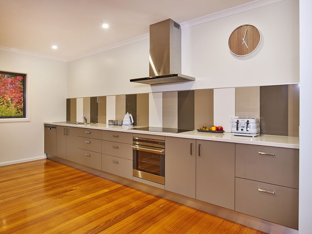 Northbank House | 10 Showers Ave, Bright VIC 3741, Australia | Phone: 0411 569 727