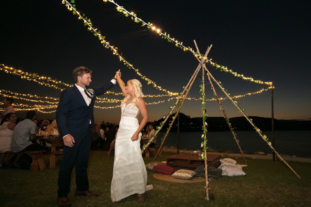 Divine Weddings Whitsundays | 60 Valley Dr, Cannonvale QLD 4802, Australia | Phone: 0410 164 692