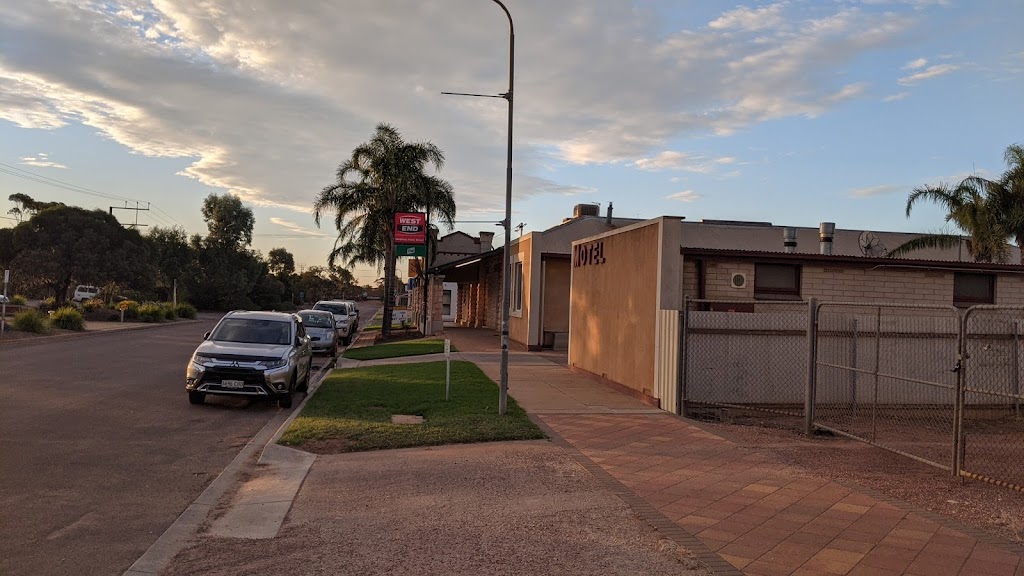 Wudinna Hotel Motel | 15-17 Burton Terrace, Wudinna SA 5652, Australia | Phone: (08) 8680 2019
