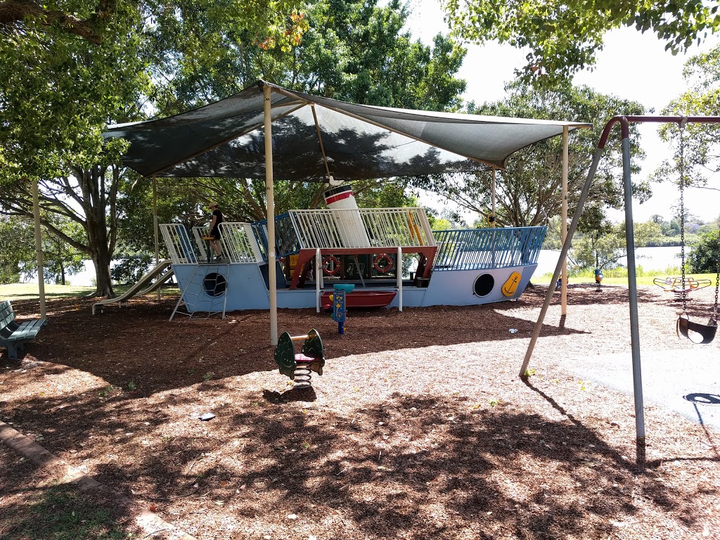 Graceville Simpsons Playground Park | park | 229 Graceville Ave, Graceville QLD 4075, Australia