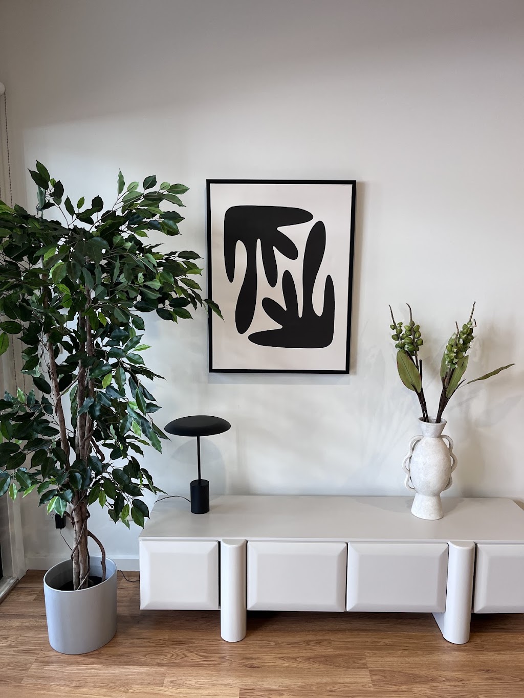 Essencia Interiors | 40 Wilkes Ct, Mernda VIC 3754, Australia | Phone: 0433 269 027