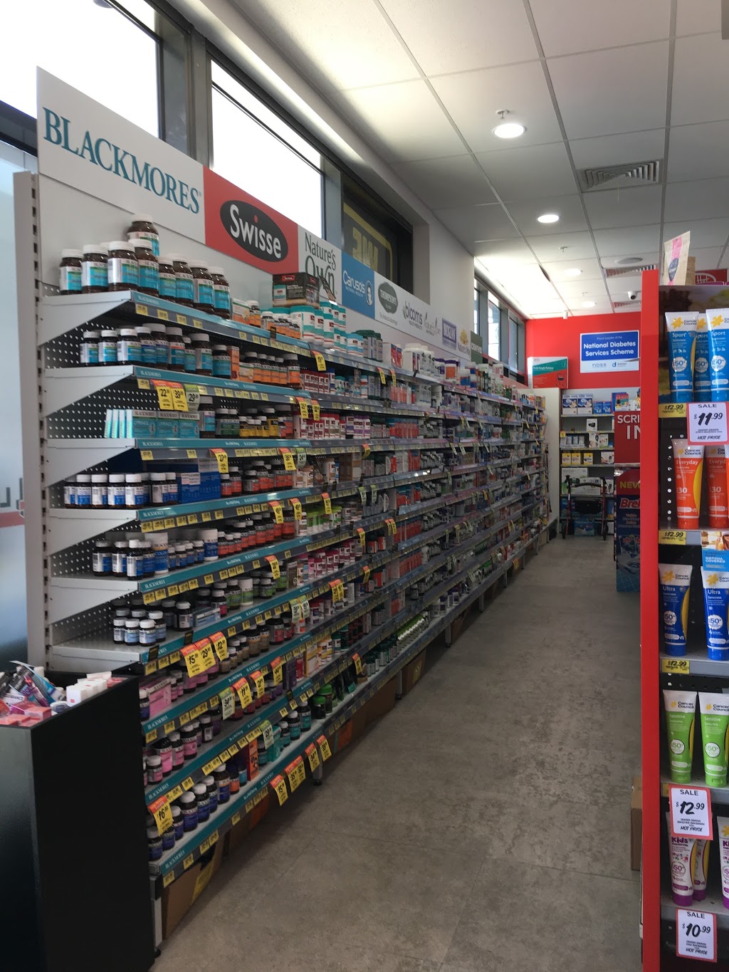 Pharmacy 4 Less Torquay | store | The Dunes Shopping Centre, 1/222 Fischer St, Torquay VIC 3228, Australia | 0352950000 OR +61 3 5295 0000
