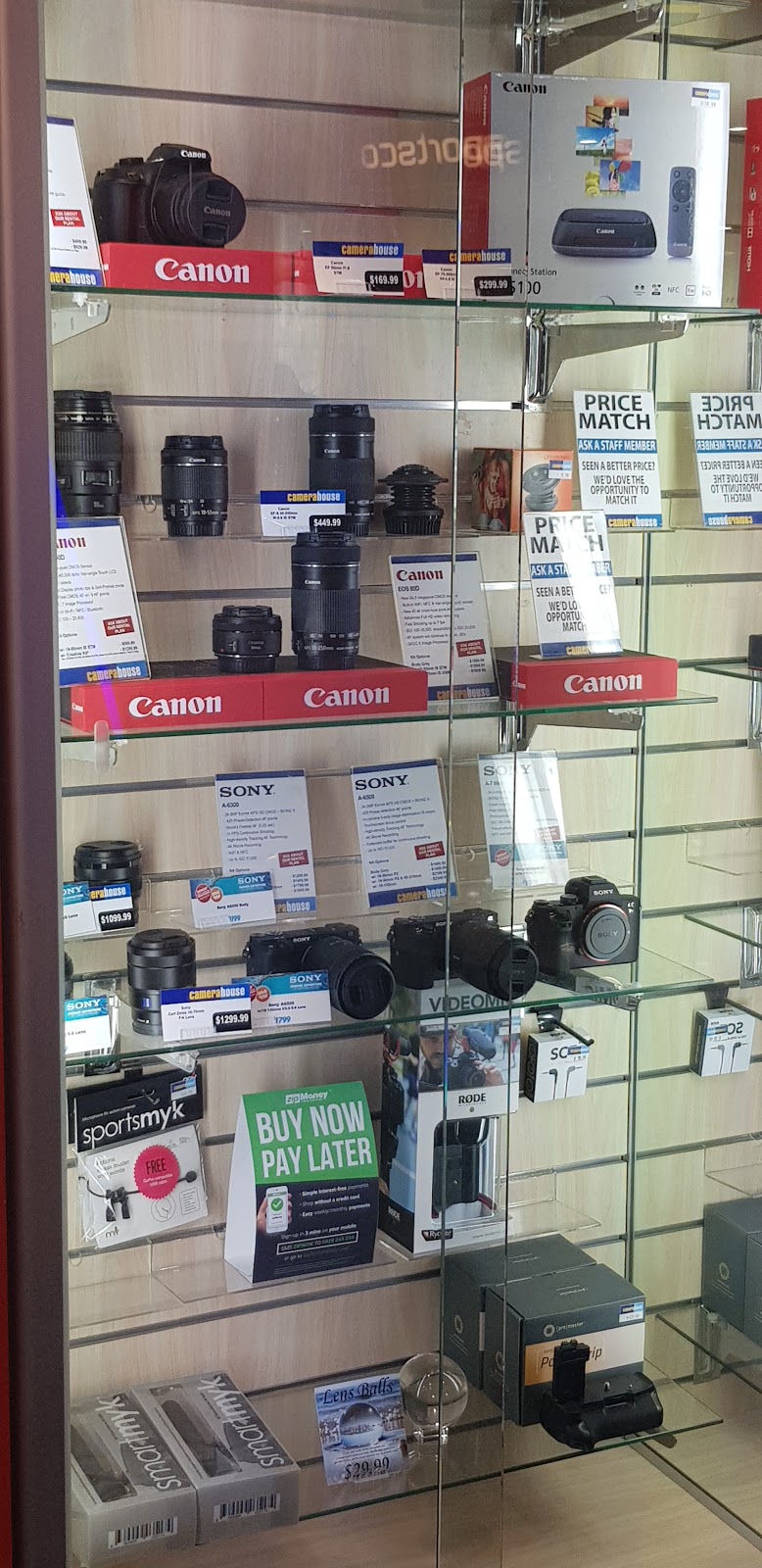 Camera House - Helensvale | electronics store | Shop 1081 Westfield Shopping Centre, 11 Town Centre Dr, Helensvale QLD 4212, Australia | 0755560477 OR +61 7 5556 0477