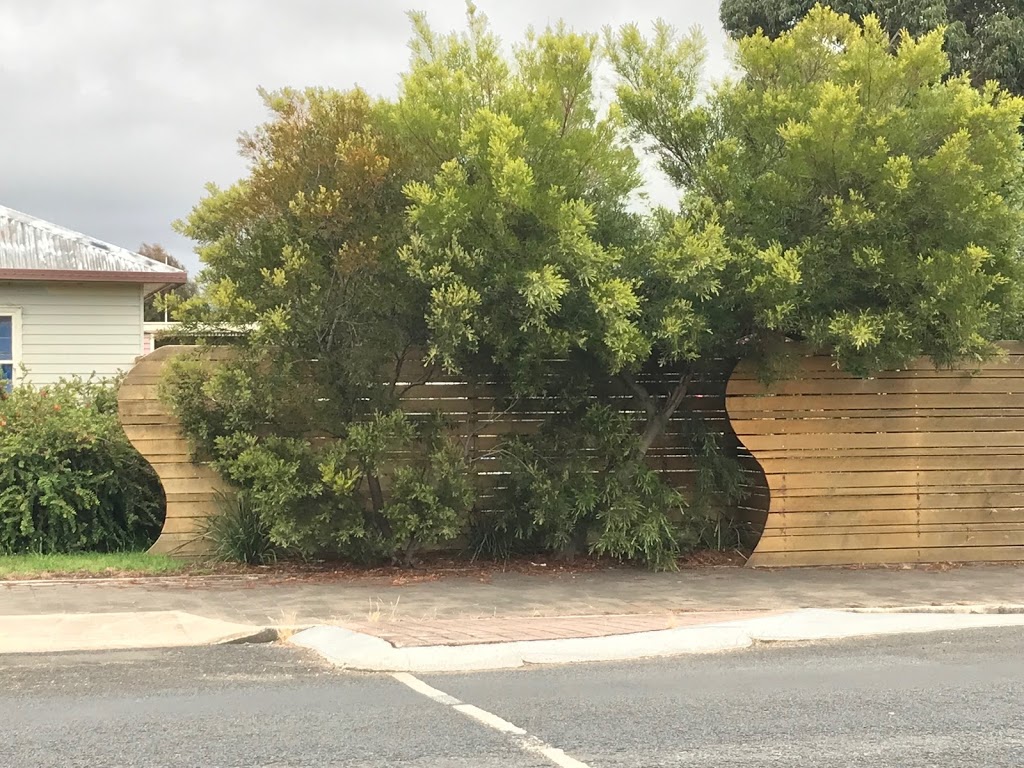 Fence in Fenced Out | 73 Marangani Ave, North Gosford NSW 2250, Australia | Phone: 0409 445 477