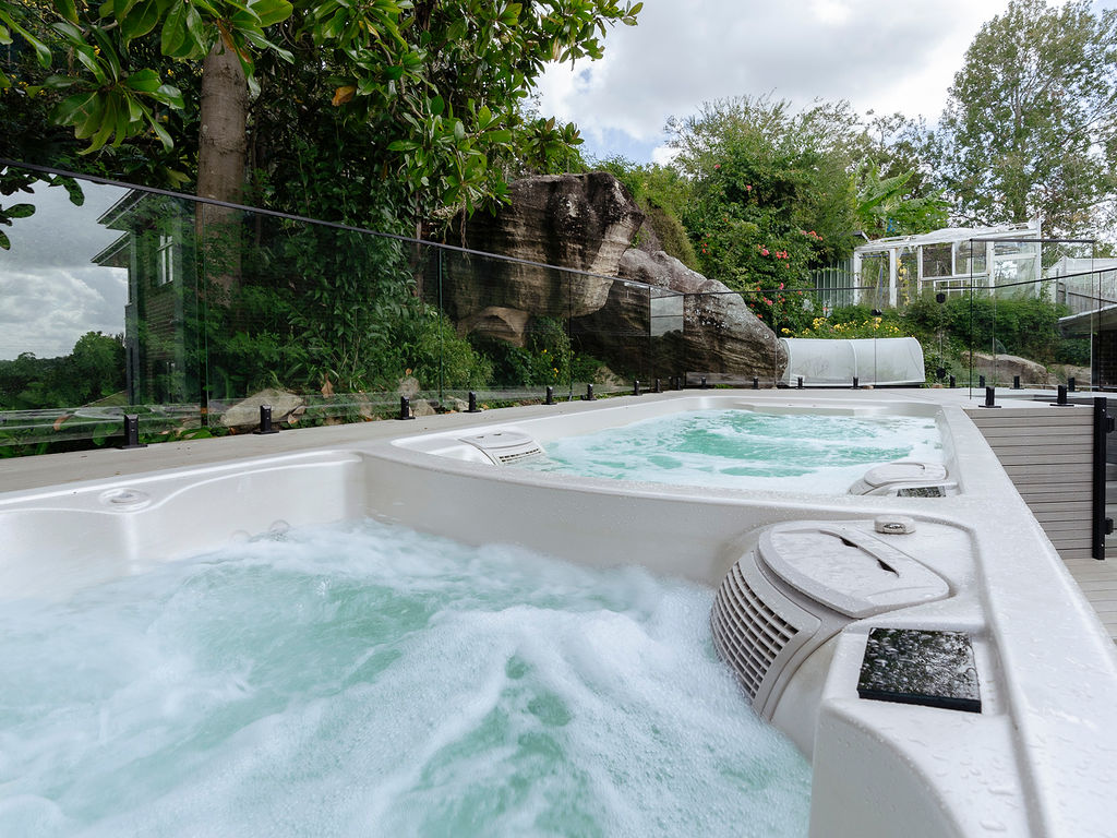 Halo Spas Geelong | Unit 8/130/140 St Georges Rd, Corio VIC 3214, Australia | Phone: 0494 333 687
