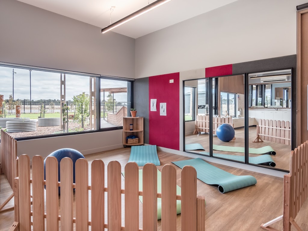 Armstrong Creek East Childrens Centre | school | 46-70 Central Boulevard, Armstrong Creek VIC 3217, Australia | 1300224644 OR +61 1300 224 644