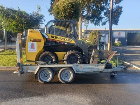 South Adelaide Plant Hire | 28 Chapman Rd, Hackham SA 5163, Australia | Phone: 0424 656 552