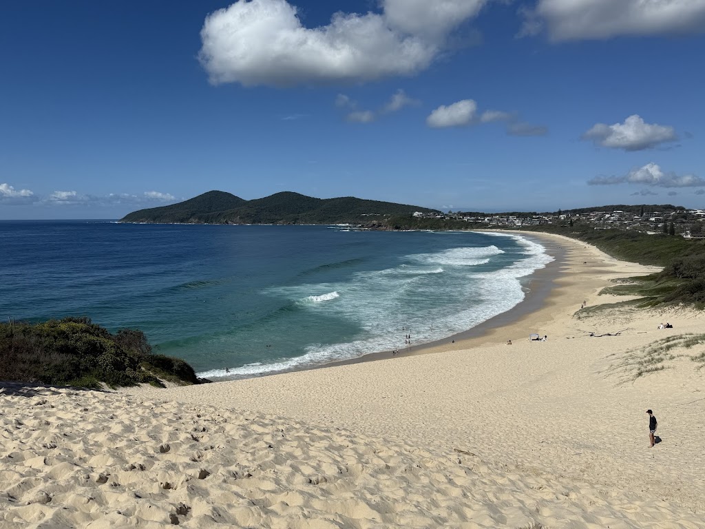 Tropical Hideaway Cottage | 27A Tropic Gardens Dr, Smiths Lake NSW 2428, Australia | Phone: 0422 428 615