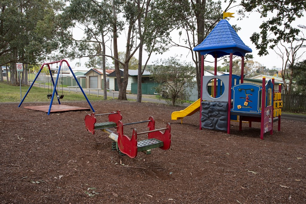 Ulinga Park Complex Playground | 1A Lodwick Ln, Cardiff South NSW 2285, Australia | Phone: (02) 4921 0333