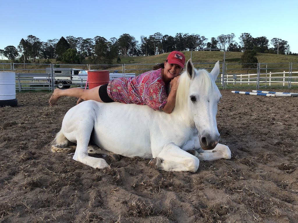 Northern rivers equine assisted confidence coaching | 140 Hogarth Range Rd, Mongogarie NSW 2470, Australia | Phone: 0427 282 303