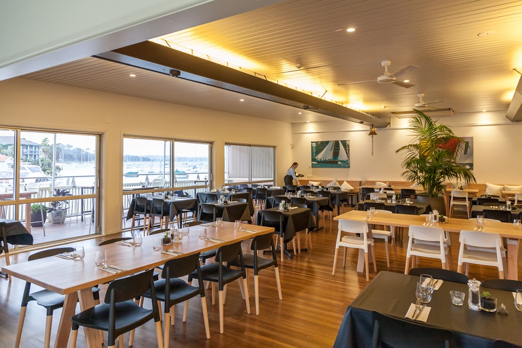 FOYS Kirribilli Restaurant & The Flying Bear Cafe | restaurant | 76 McDougall St, Kirribilli NSW 2061, Australia | 0299558350 OR +61 2 9955 8350