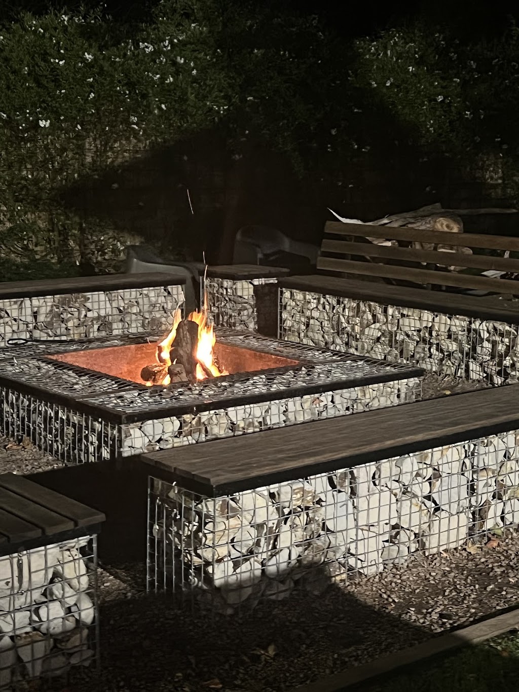 The Rosey Pub | 29 Lyons St, Rosedale VIC 3847, Australia | Phone: 0448 782 200