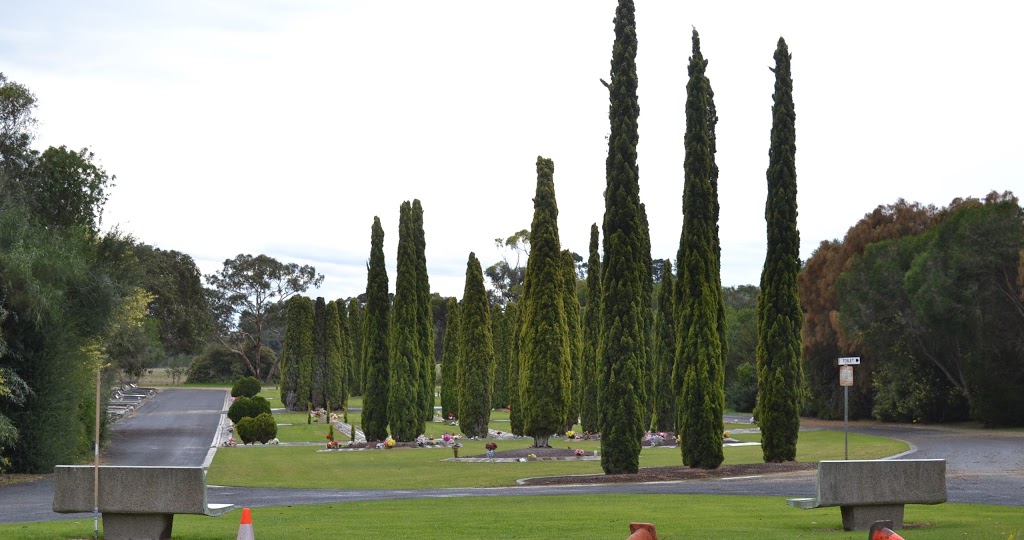 Naracoorte Cemetery | 33 Playford Dr, Naracoorte SA 5271, Australia | Phone: (08) 8760 1100