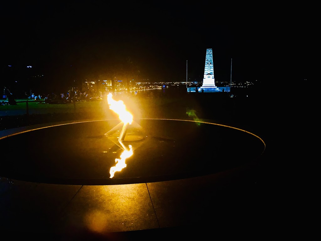 Flame of Remembrance & Pool of Reflection | park | Ceremonial Walk, Kings Park WA 6005, Australia