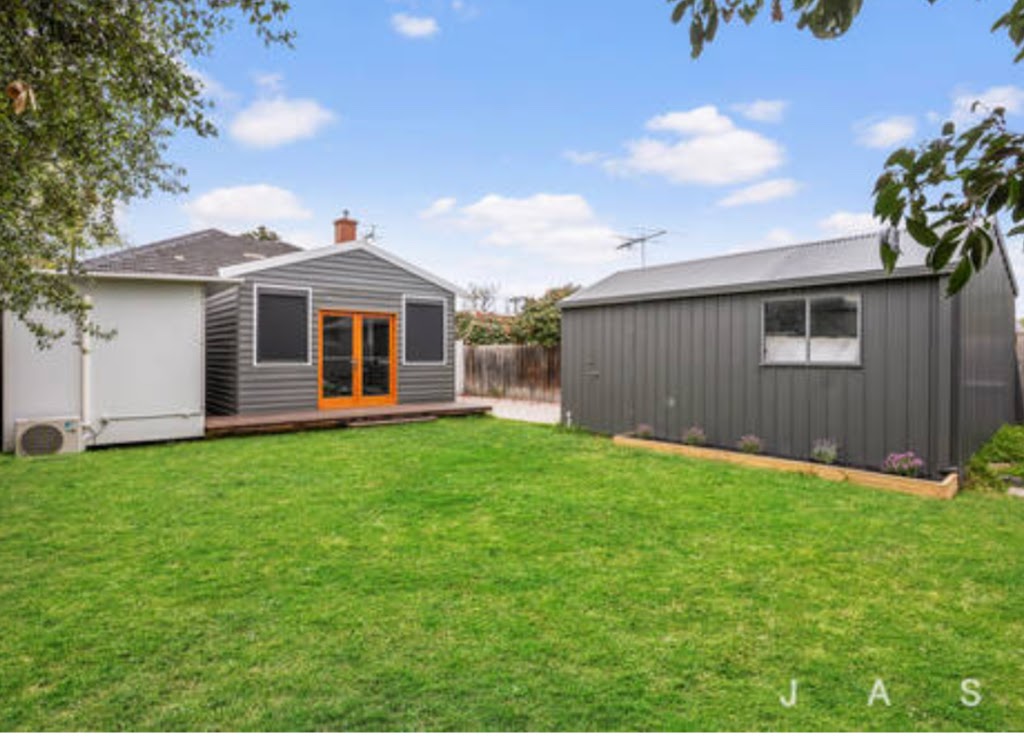 Better Lawn Co | 16 Fletcher Dr, Armstrong Creek VIC 3217, Australia | Phone: 0452 511 266