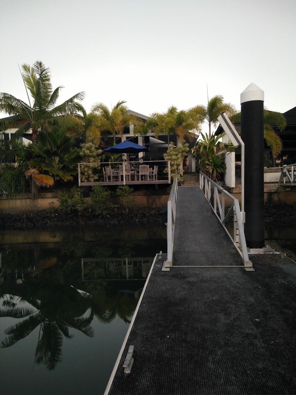 The Boat House | lodging | 49 Harbour Dr, Trinity Park QLD 4879, Australia