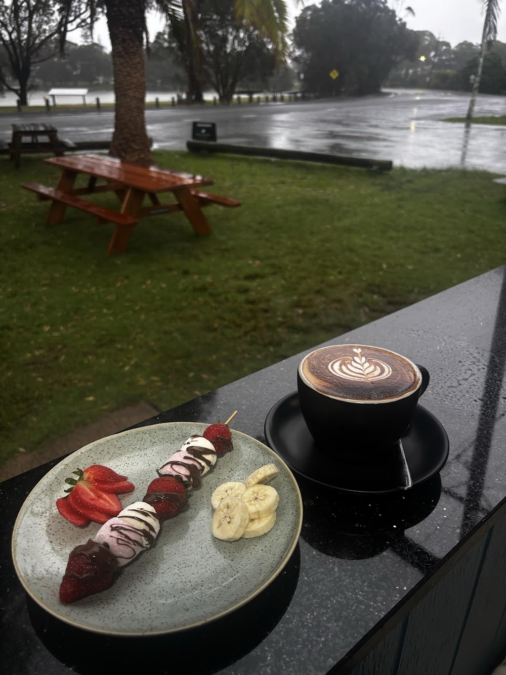 Offshore Coffee Bar Lake Cathie | 1661 Ocean Dr, Lake Cathie NSW 2445, Australia | Phone: 0403 377 542