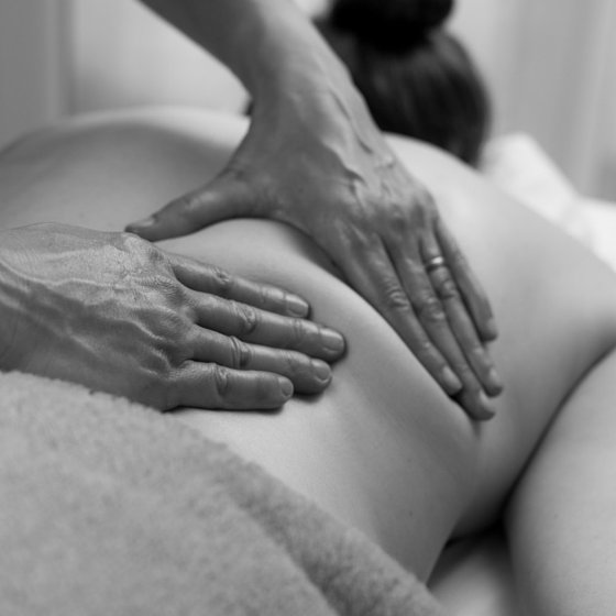 Cairns Massage | spa | 113 McManus St, Whitfield QLD 4870, Australia | 0408054538 OR +61 408 054 538