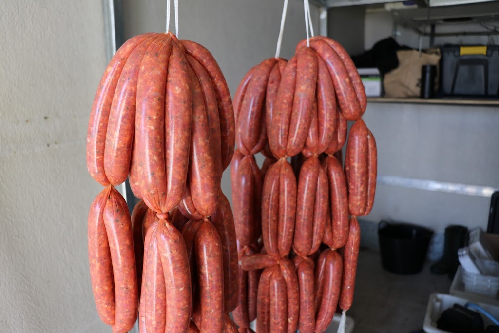 Meat Me at Yours - Bretts on Farm Butchery | food | 89 Manuka Rd, Lake Albert NSW 2650, Australia | 0419247394 OR +61 419 247 394