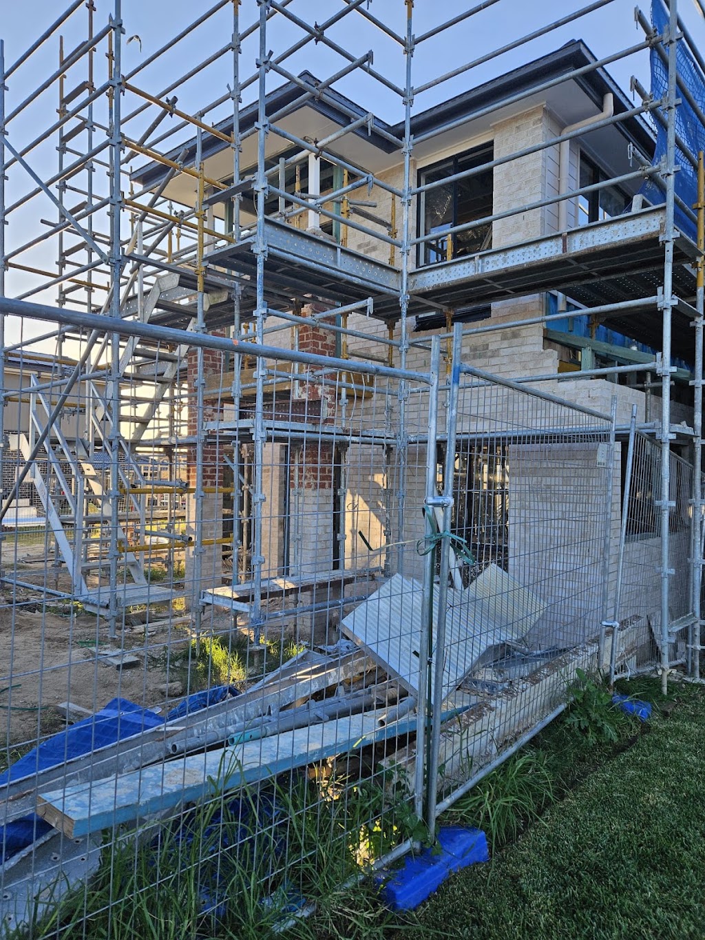 Mapple Homes | Unit 2/115 Minto Rd, Minto NSW 2566, Australia | Phone: 0433 133 531