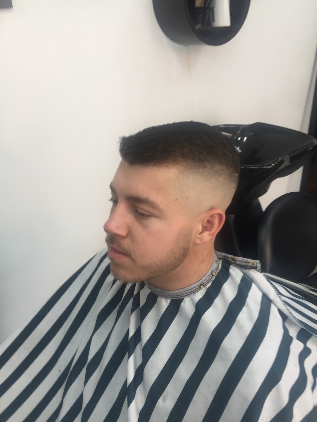 Top Haircut | hair care | 4/501 King St, Newtown NSW 2042, Australia | 0295162277 OR +61 2 9516 2277