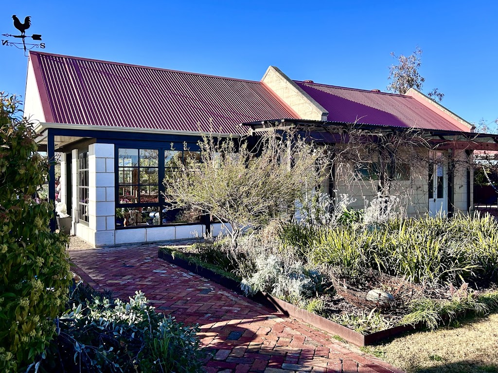 Illalangi Country Retreat | 353 Gaaschs Rd, Barkers Creek VIC 3451, Australia | Phone: 0417 050 774