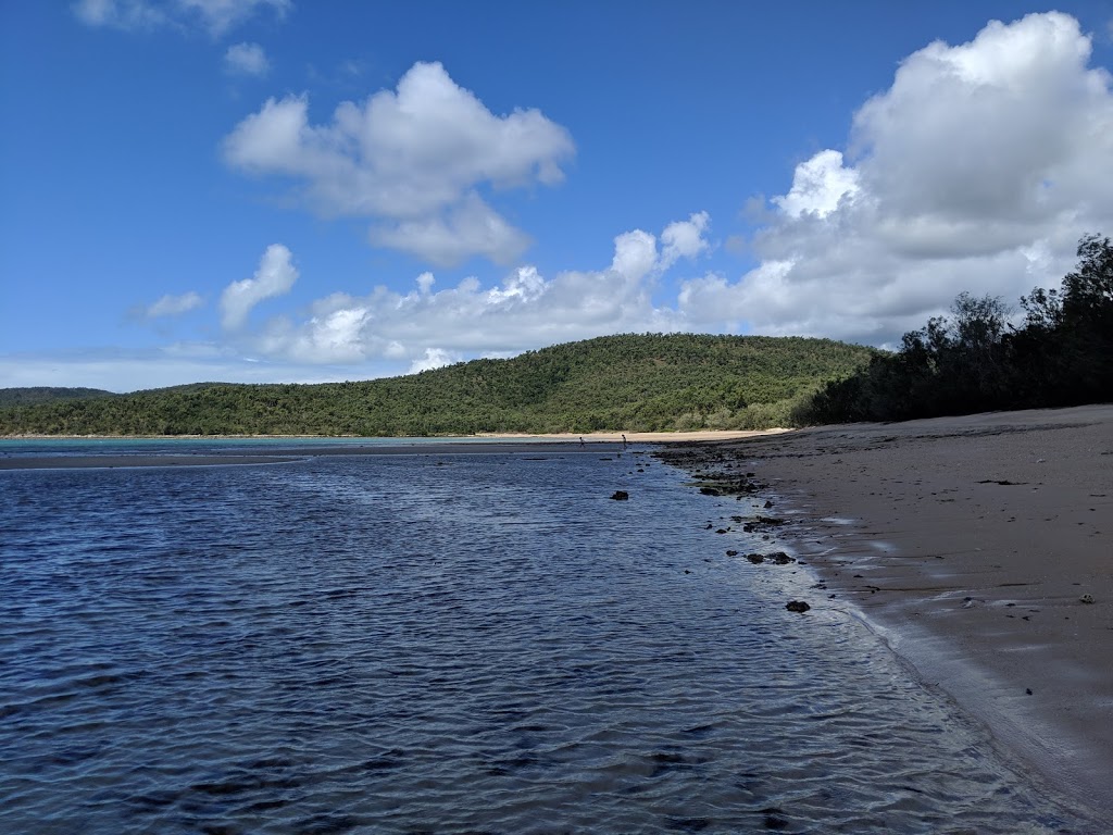 Nelly Bay | Trochus St, Dingo Beach QLD 4800, Australia