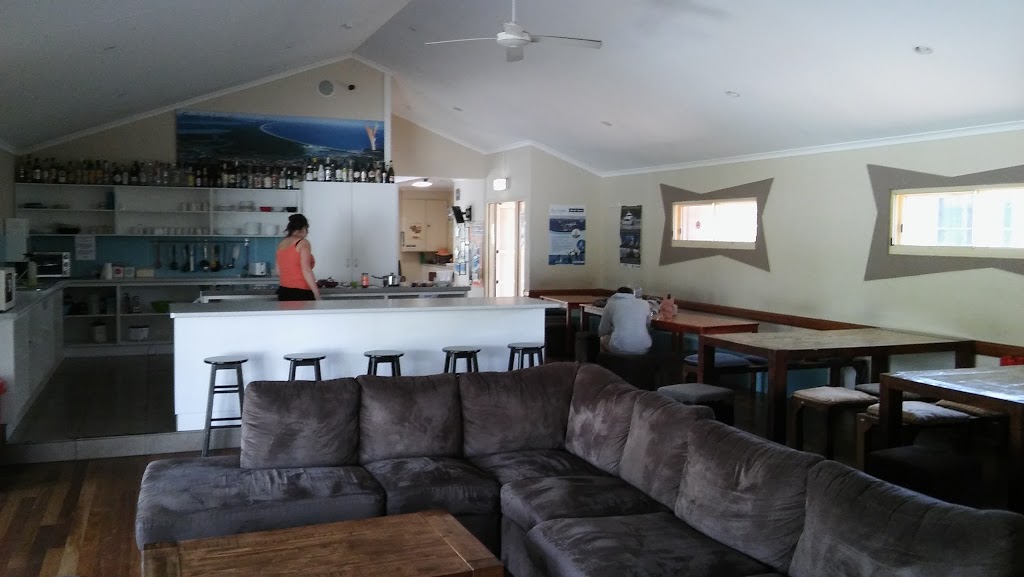Flashpackers Hervey Bay | lodging | 195 Torquay Terrace, Torquay QLD 4655, Australia | 0741241366 OR +61 7 4124 1366