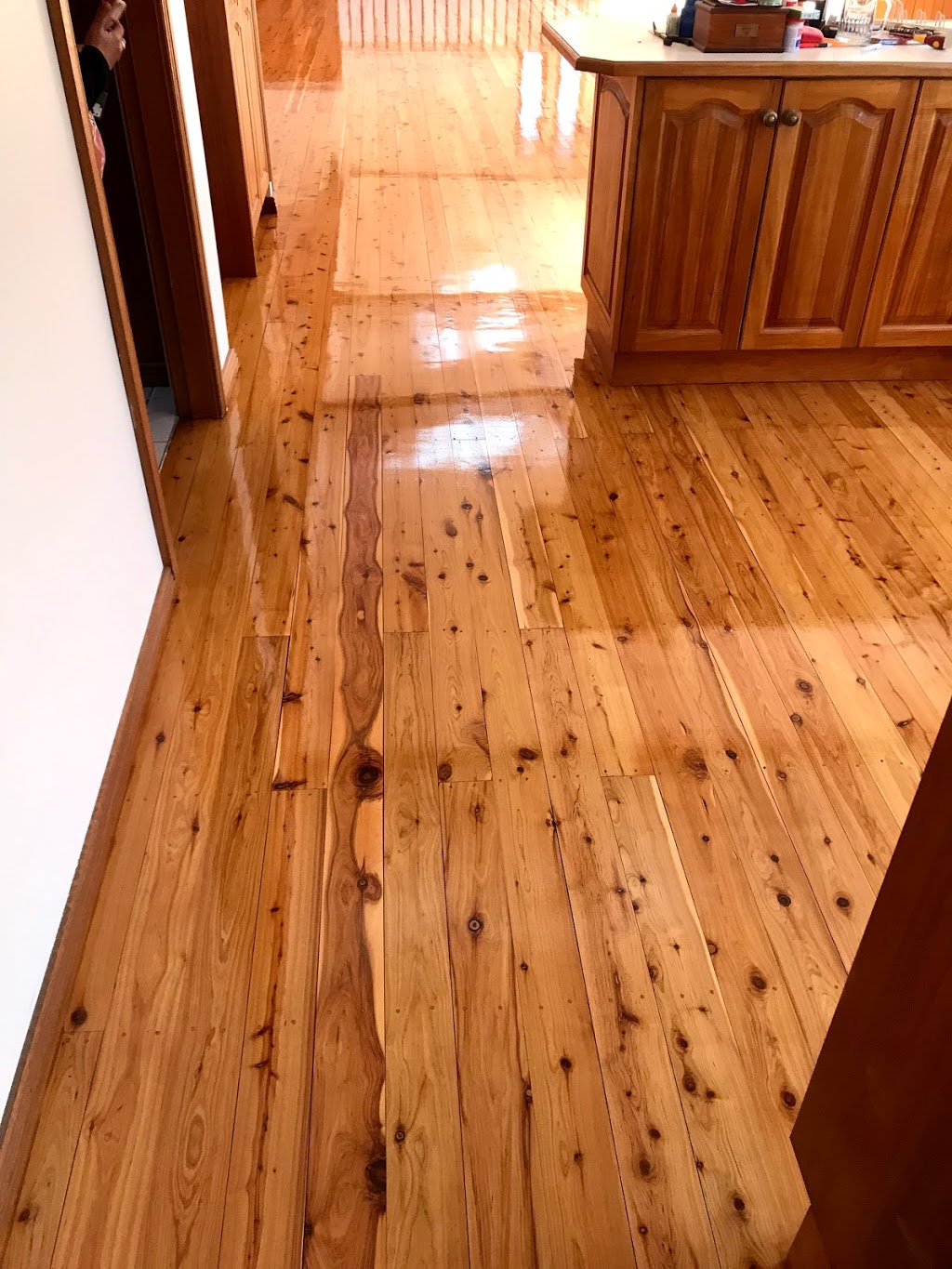 Floor sanding and laying |  | 9 National Ave, Shell Cove NSW 2529, Australia | 0409323335 OR +61 409 323 335