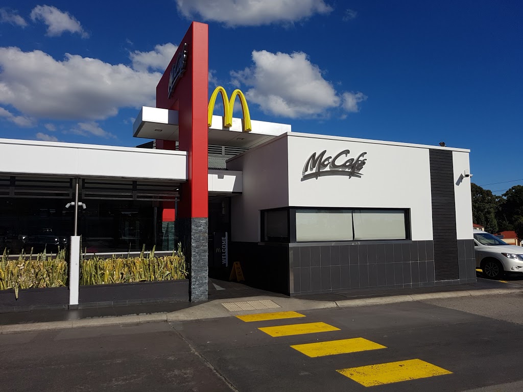 McDonalds Landsdale | meal takeaway | 182 Wanneroo Rd, Madeley WA 6065, Australia | 0894098097 OR +61 8 9409 8097