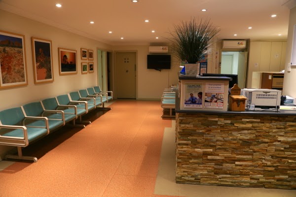 Mt. Druitt Medical Centre | health | 253 Beames Ave, Mount Druitt NSW 2770, Australia | 0296258888 OR +61 2 9625 8888