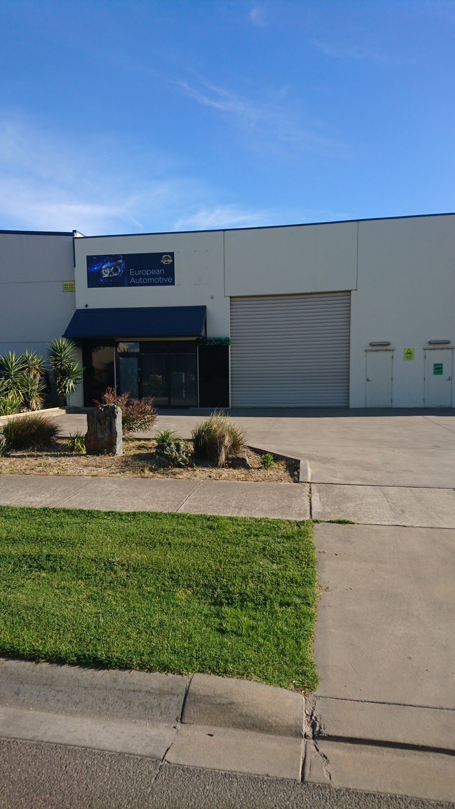 Geelong European Automotive | Workshop, 2/107 Grove Rd, Grovedale VIC 3216, Australia | Phone: 0499 449 503