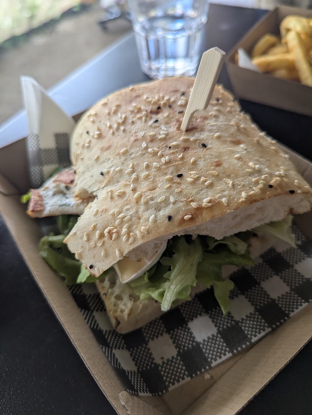 Smylies cafe esk | 137 Ipswich St, Esk QLD 4312, Australia | Phone: (07) 5424 1415