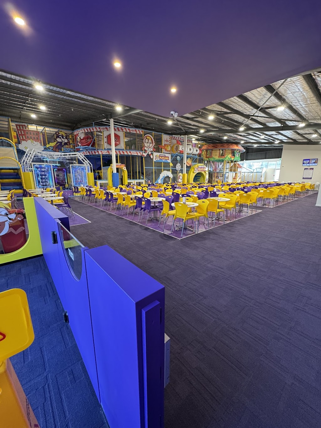 Chipmunks Playland & Café St Marys | 382-396 Great Western Highway, Entry via, Sainsbury St, St Marys NSW 2760, Australia | Phone: (02) 6331 9804