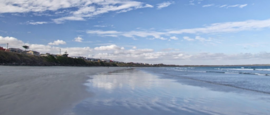 Eastern Beach Holiday Units Port Fairy | 121 Griffiths St, Port Fairy VIC 3284, Australia | Phone: (03) 5568 1117