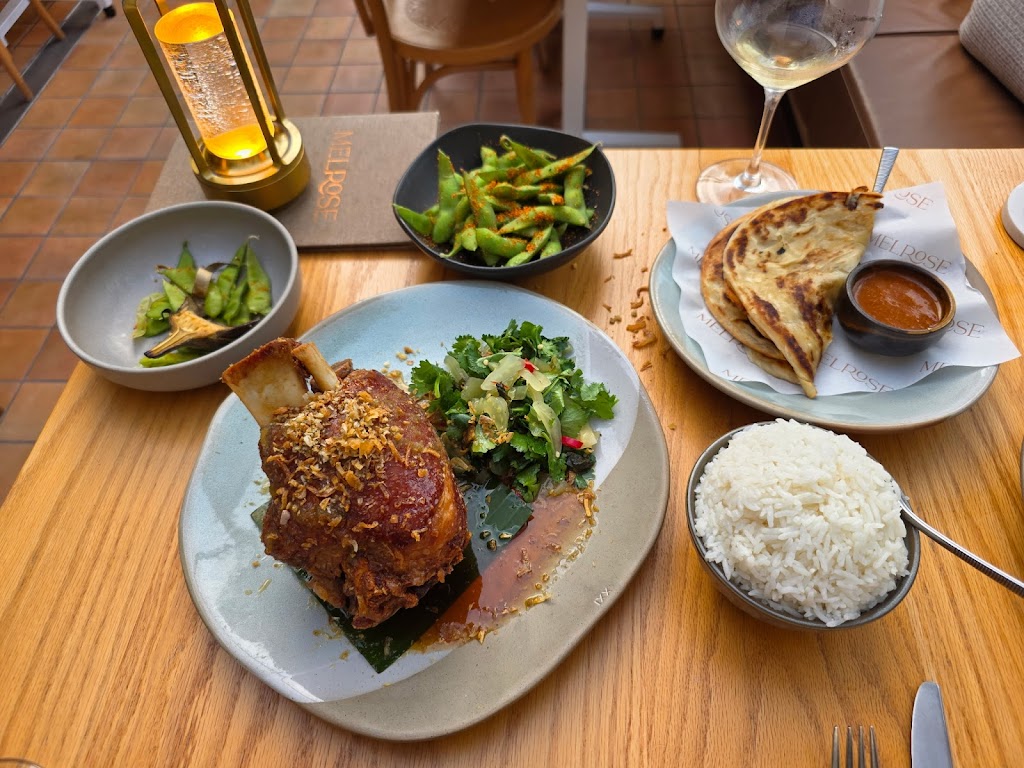 Melrose Restaurant & Rooftop Bar | Upstairs, level 1/37 Oxford St, Bulimba QLD 4171, Australia | Phone: (07) 3899 3371