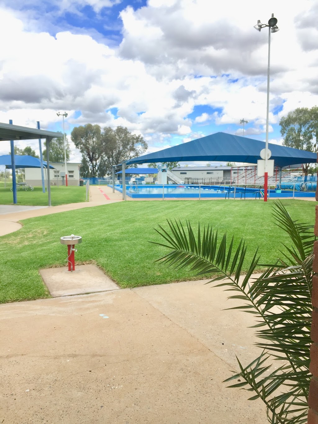 Boggabri Memorial Swimming Pool | Laidlaw St &, Caxton St, Boggabri NSW 2382, Australia | Phone: (02) 6743 4379